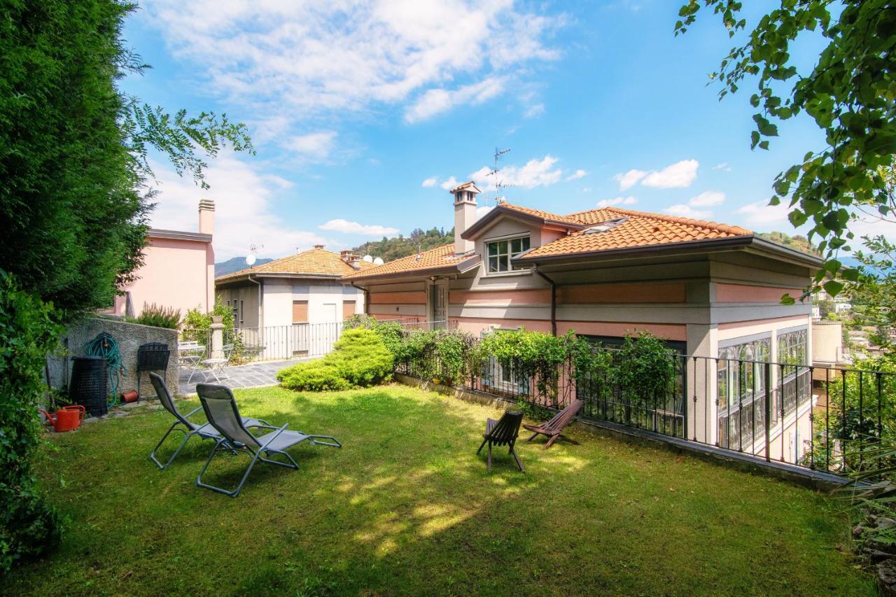 I D'A Charming Penthouse - Lake View- Como- House-130 Mt-2 Double Bedrooms And 2 Double Bathrooms A Spacious Living Room-Full Equipped Kitchen-Private Garden And Terrace-Private Covered Parking Exterior photo