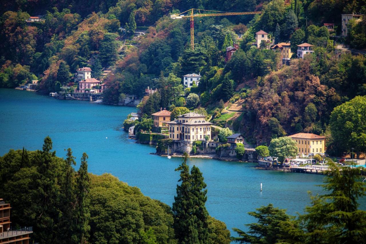 I D'A Charming Penthouse - Lake View- Como- House-130 Mt-2 Double Bedrooms And 2 Double Bathrooms A Spacious Living Room-Full Equipped Kitchen-Private Garden And Terrace-Private Covered Parking Exterior photo