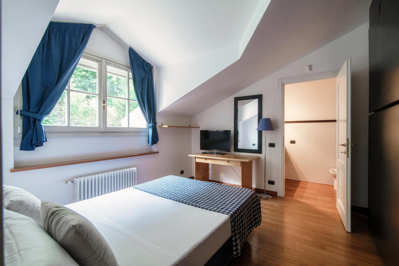 I D'A Charming Penthouse - Lake View- Como- House-130 Mt-2 Double Bedrooms And 2 Double Bathrooms A Spacious Living Room-Full Equipped Kitchen-Private Garden And Terrace-Private Covered Parking Exterior photo