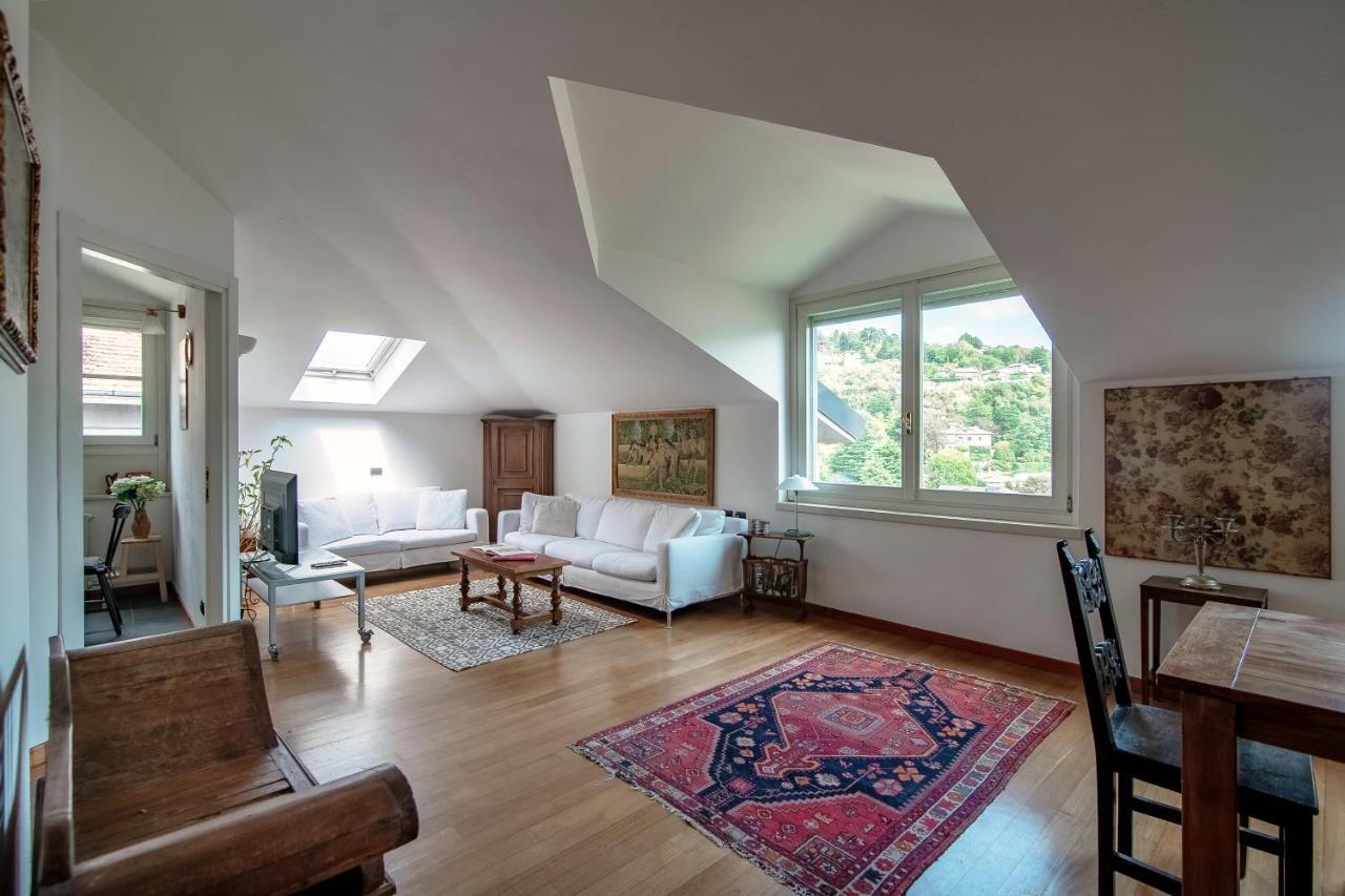 I D'A Charming Penthouse - Lake View- Como- House-130 Mt-2 Double Bedrooms And 2 Double Bathrooms A Spacious Living Room-Full Equipped Kitchen-Private Garden And Terrace-Private Covered Parking Exterior photo